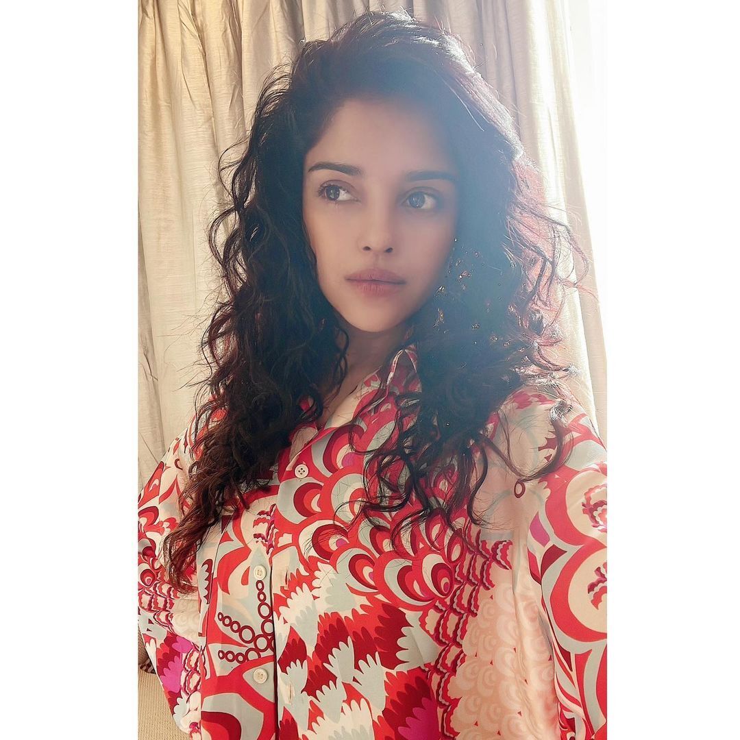 Pia Bajpiee's Stunning Style Evolution: A Fashion Spotlight