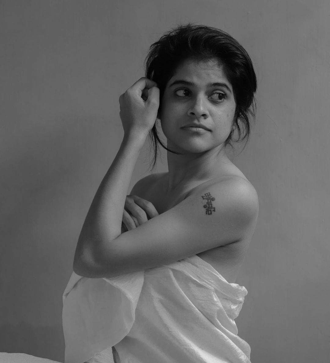 Maya Sundarakrishnan: A Gallery of Style and Serenity