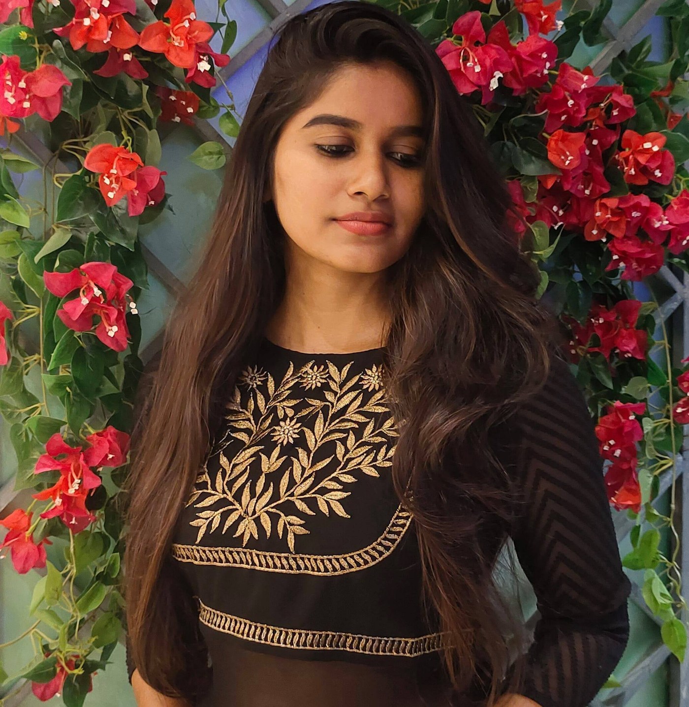 Aadhirai Soundararajan's Vibrant Traditional Attire Showcase