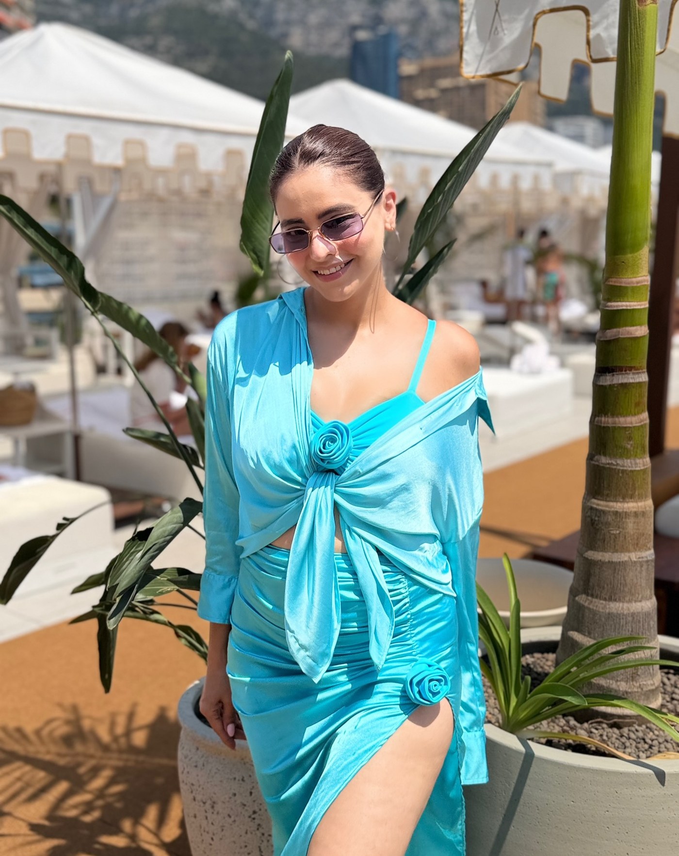 Aamna Sharif's Azure Dream: Mastering Luxe Summer Fashion Vibes