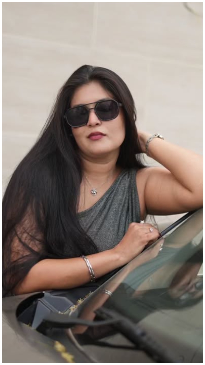 Actress Vinitha's Latest Glamour Photos Bodycon Style