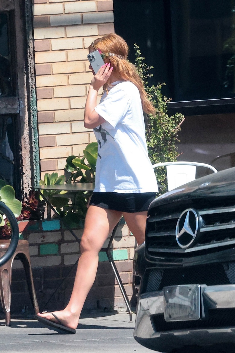 Addison Rae's Latest Style Moment Captures All Eyes