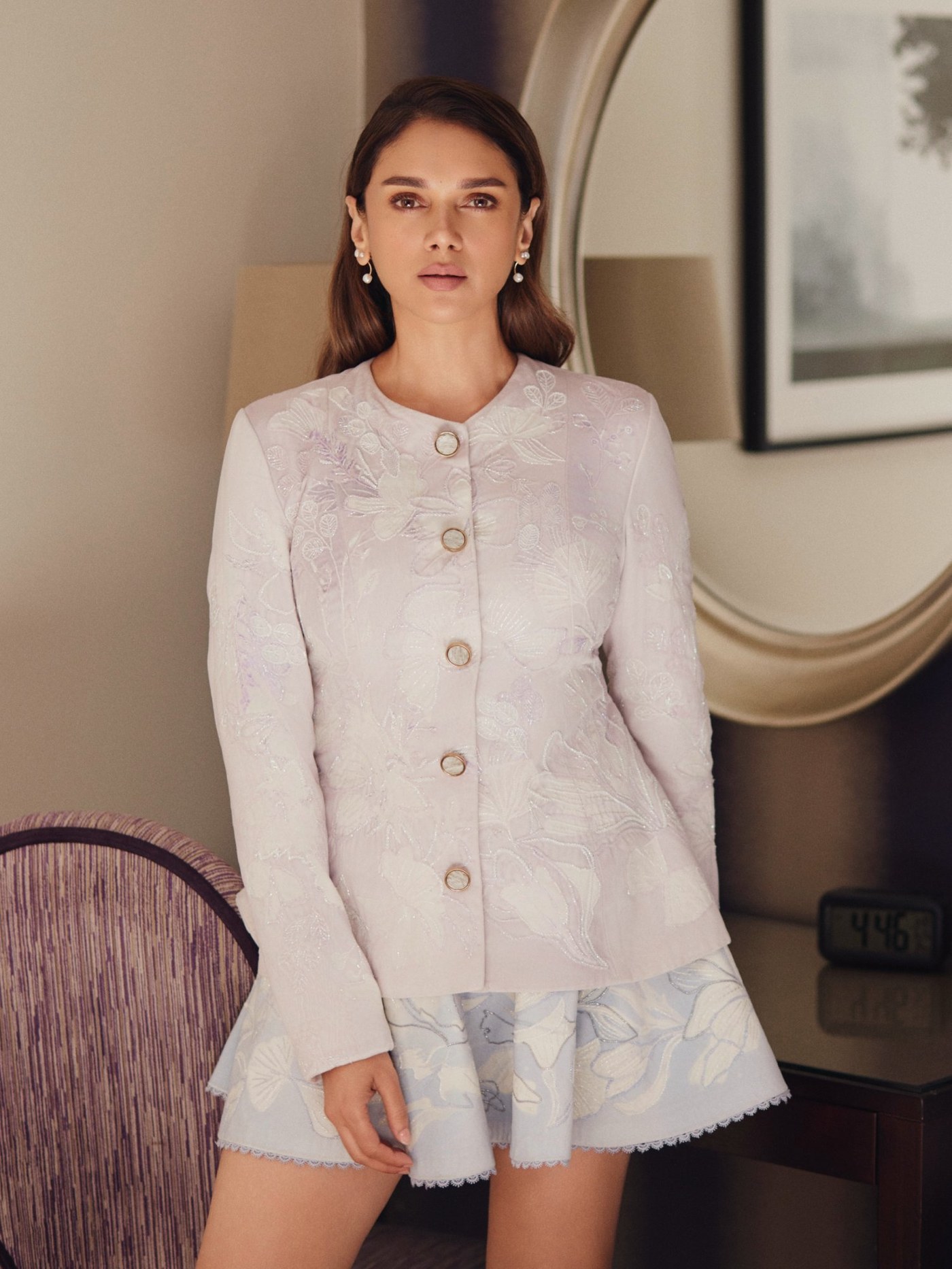 Aditi Rao Hydari's White Elegance: A Royal Vibe That Defines Modern Indian Fashion