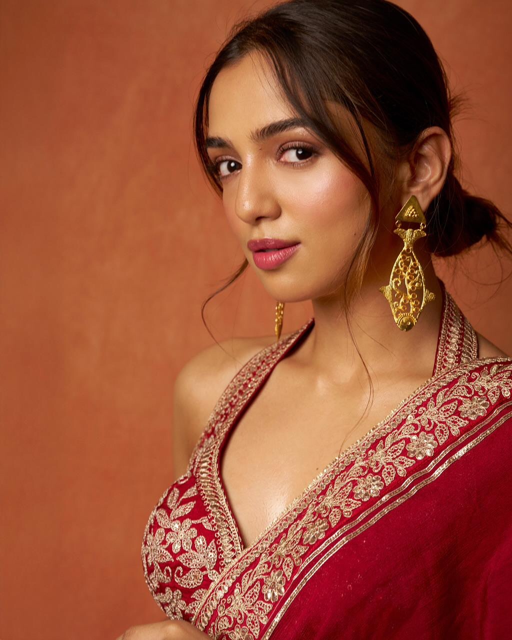 Lehenga Detail: Ahsaas Channa's Embroidered Color Play