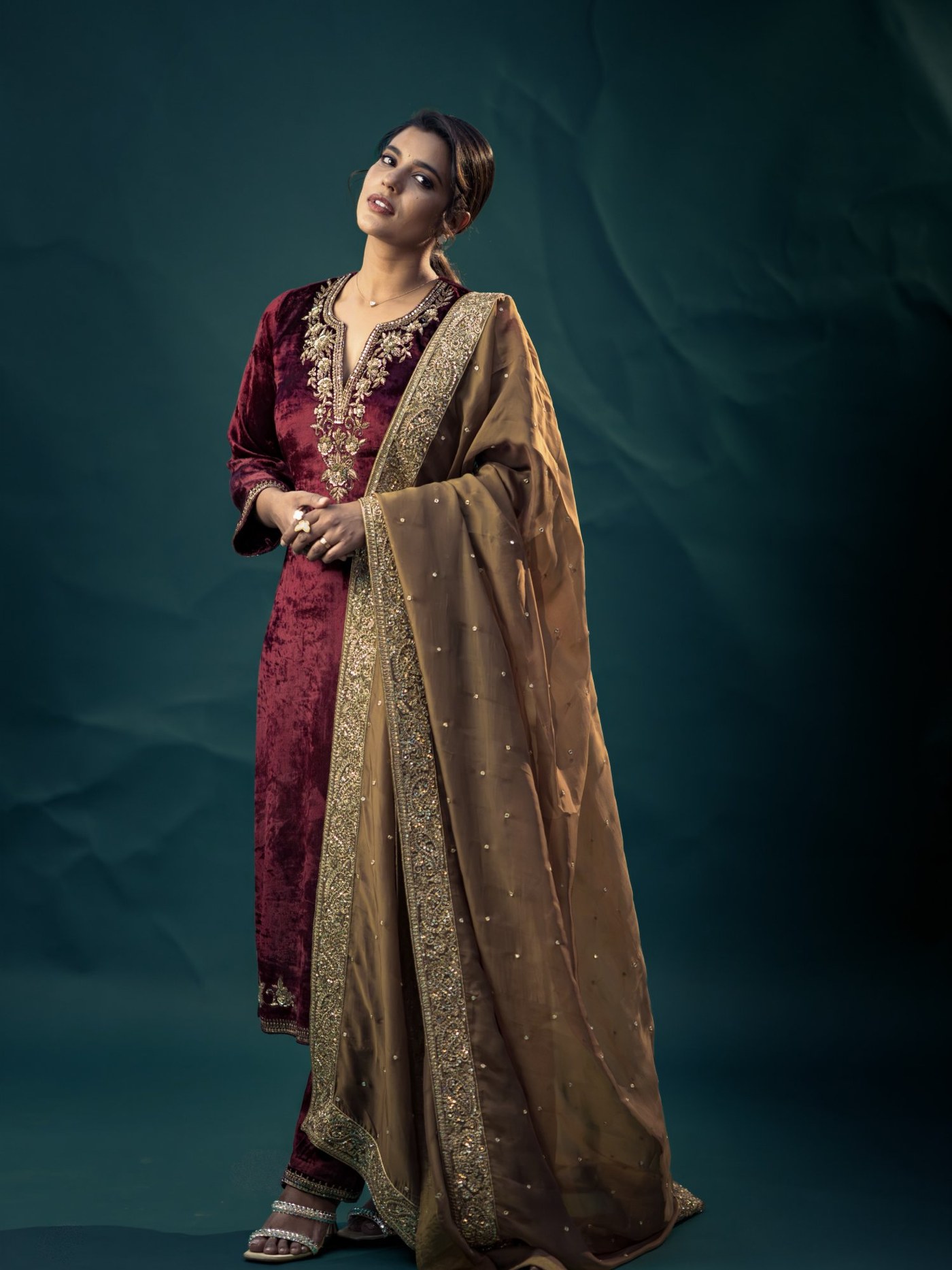Aishwarya Rajesh's Regal Maroon Ensemble Is Pure Festive Poetry