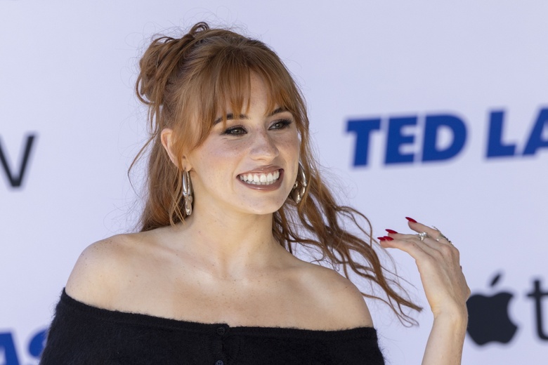 Aisling Sharkey Steals the Spotlight at Ted Lasso Premiere!