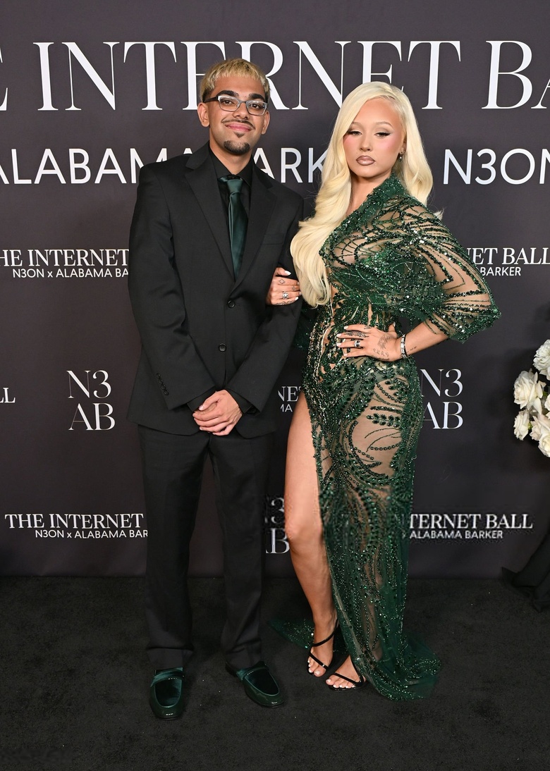 Alabama Barker Captivates in Los Angeles: A Star Moment!