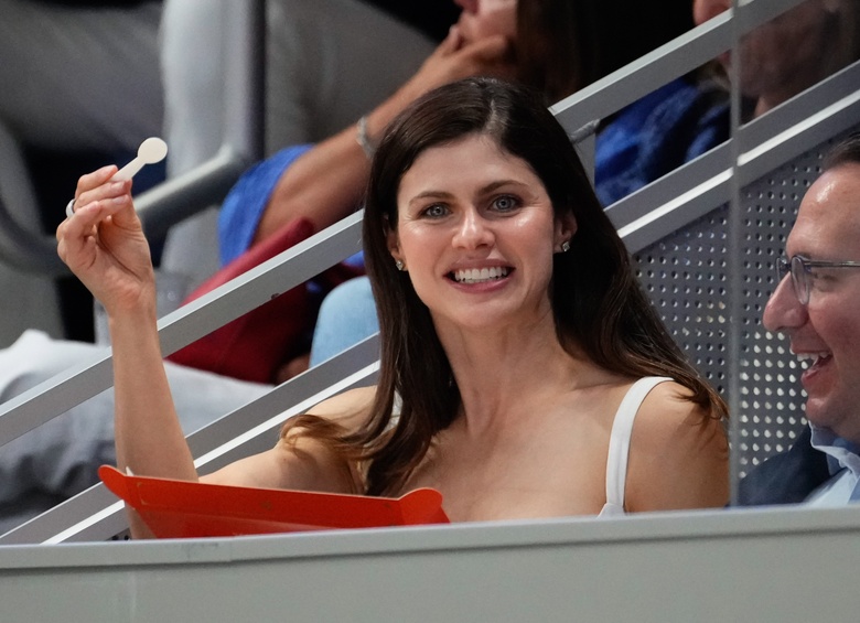 Alexandra Daddario Steals the Spotlight in Effortless Chic Glamour
