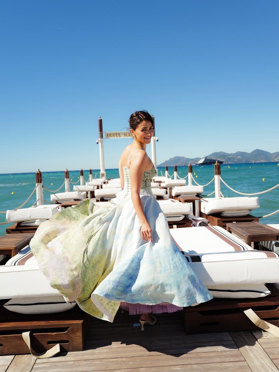 Alia Bhatt's Dreamy Coastal Escape: Flowing Elegance