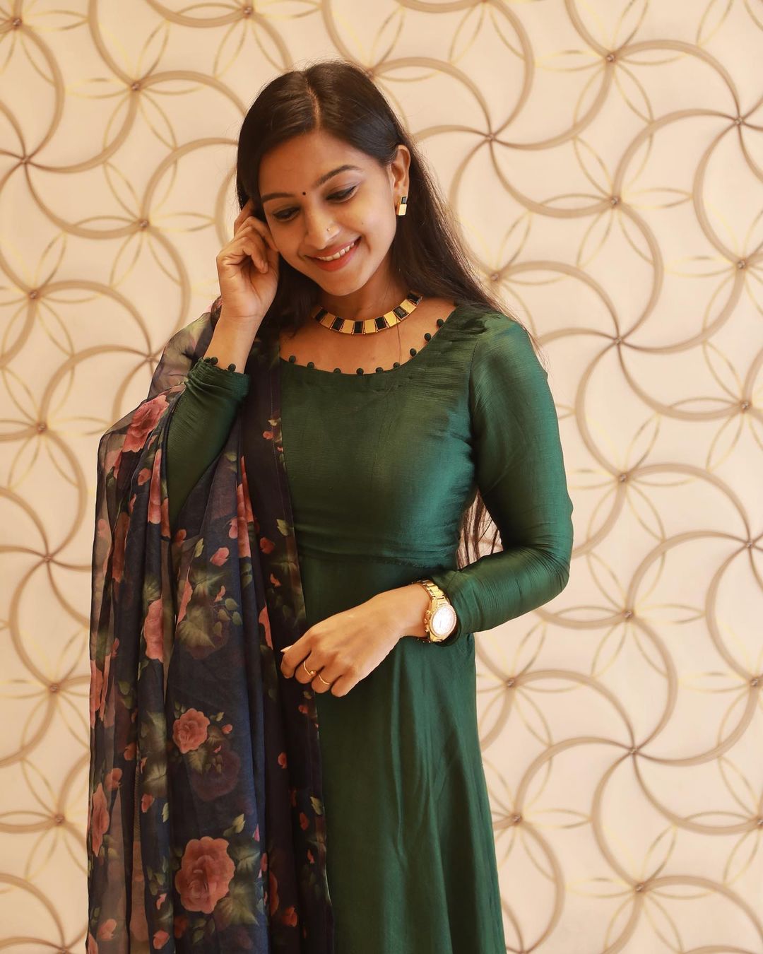 Alphy Panjikaran: Embracing Regal Elegance in Emerald Green