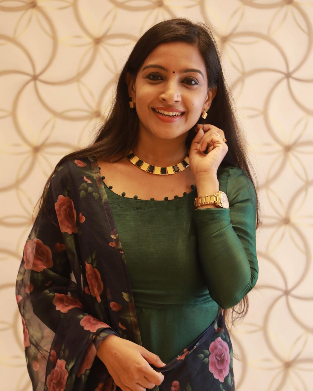 Alphy Panjikaran: Embracing Regal Elegance in Emerald Green