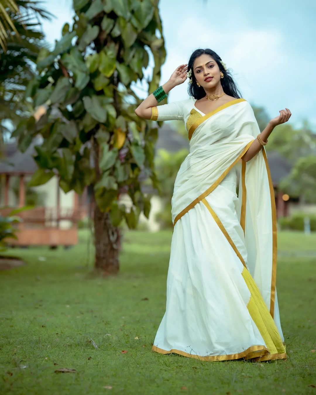 Amala Paul Stunning Onam Saree Photos Festive Tradition