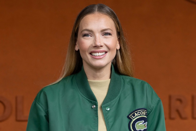 Amandine Petit Shines in Stunning Fashion Moment