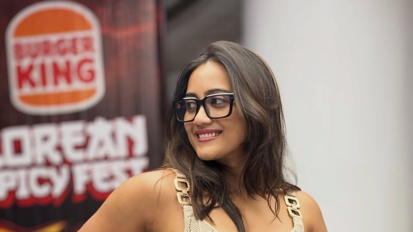 Amika Shail Latest HD Photos and Stunning Bollywood Looks