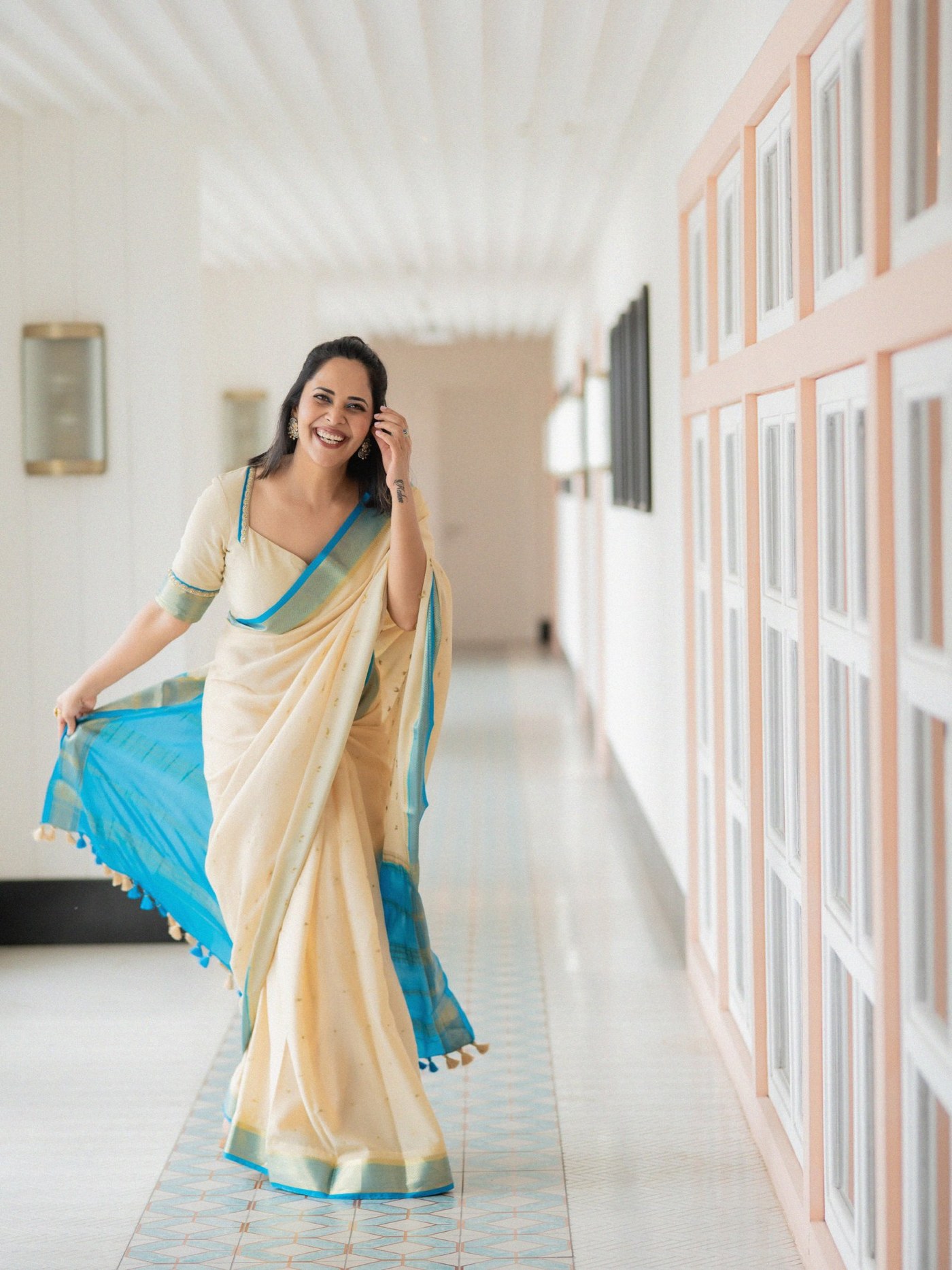 Anasuya Bharadwaj's Saree Magic: A Masterclass in Modern Indian Elegance