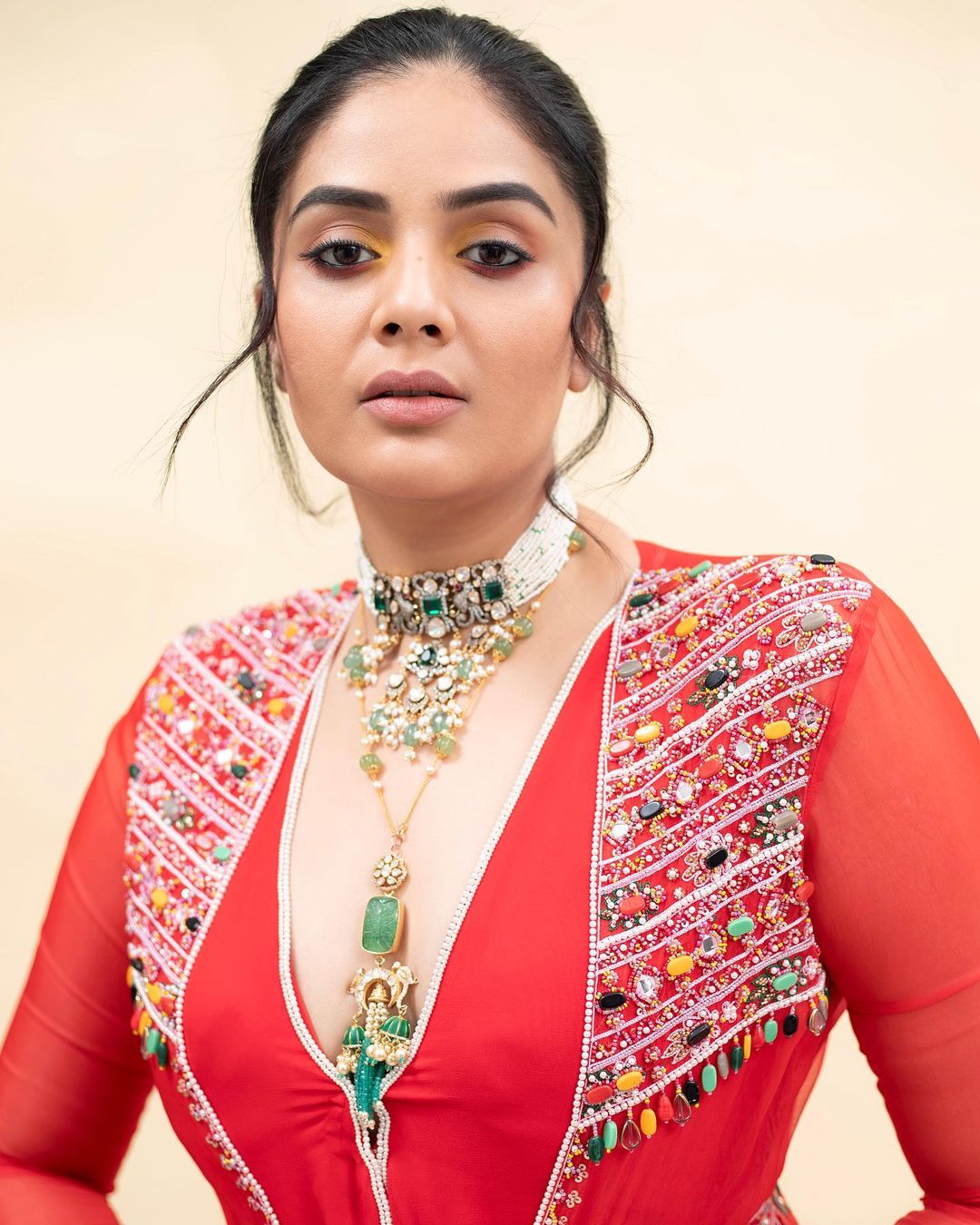 Anchor Sreemukhi Latest Glamour Photos You Must See