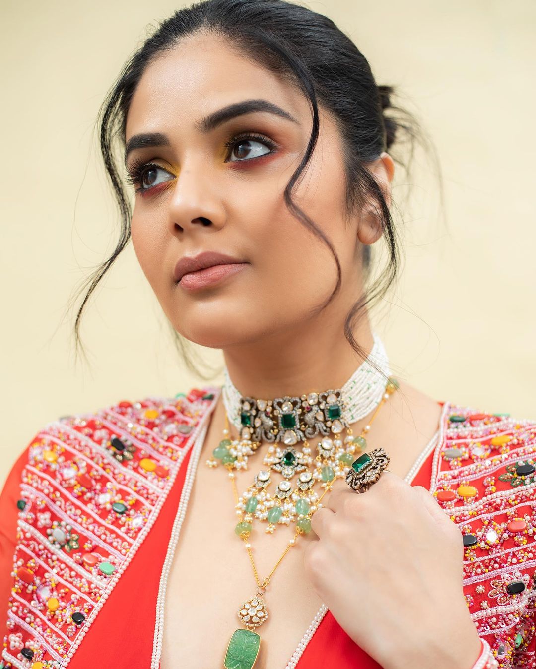 Anchor Sreemukhi Latest Glamour Photos You Must See