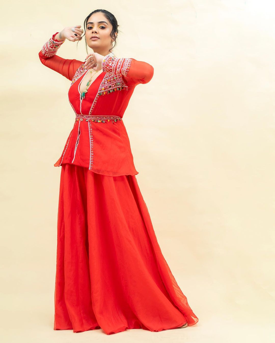 Anchor Sreemukhi Latest Glamour Photos You Must See