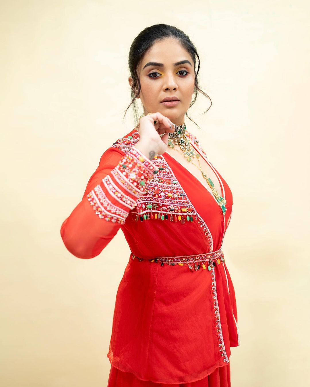 Anchor Sreemukhi Latest Glamour Photos You Must See