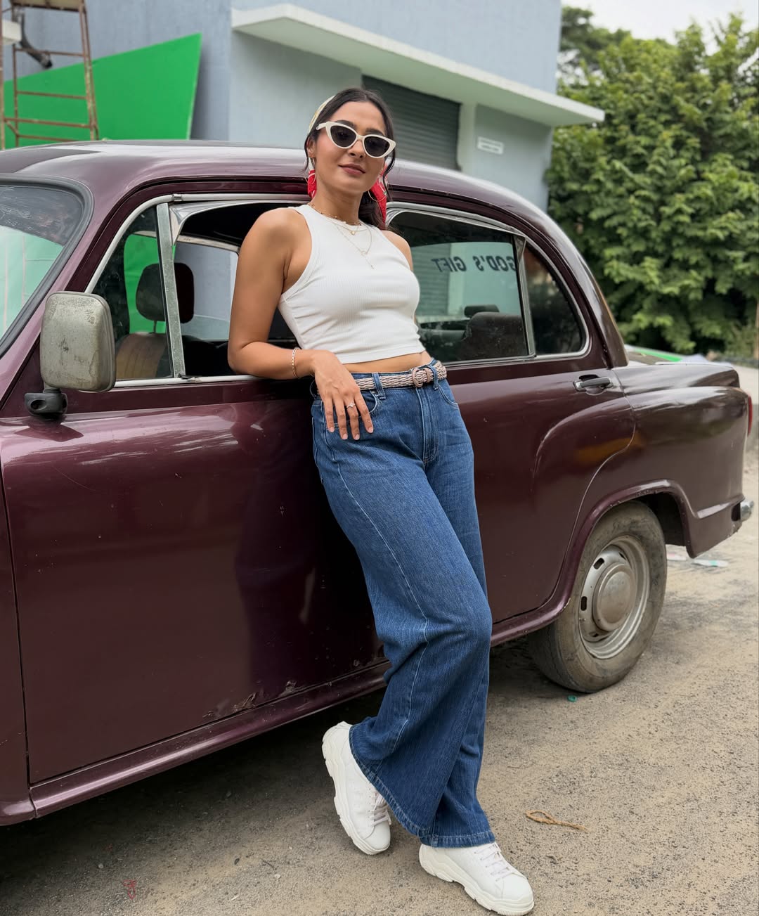 Rust Tones and Denim: Andrea Jeremiah's Minimalist Style Moment