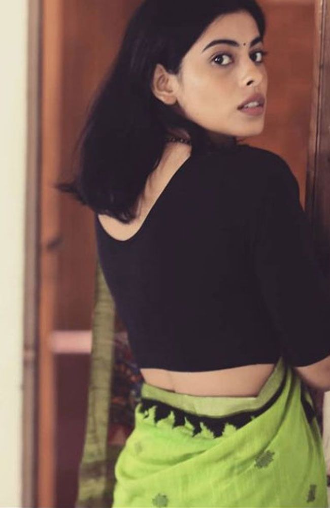Anisha Victor's Diverse & Stunning Outdoor Looks