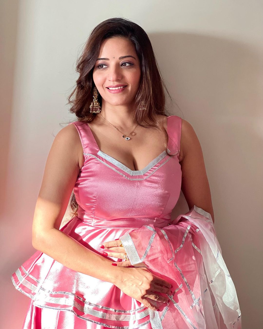 Antara Biswas Monalisa Stunning Glamour Photos Gallery