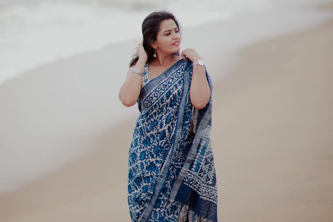 Anu Shivv's Coastal Charm: Flowing in Blue and White