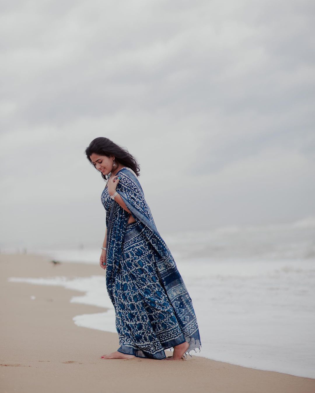 Anu Shivv's Coastal Charm: Flowing in Blue and White