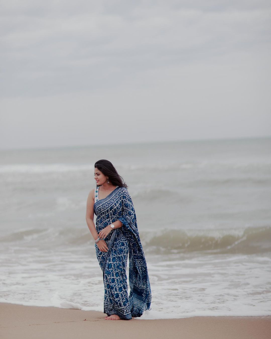 Anu Shivv's Coastal Charm: Flowing in Blue and White
