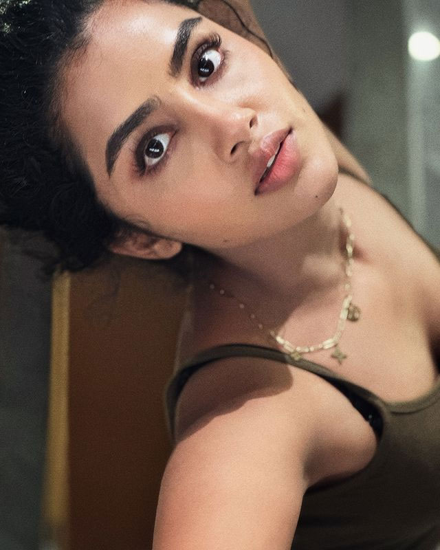 Anupama Parameswaran's Cozy Chic Curls Moment