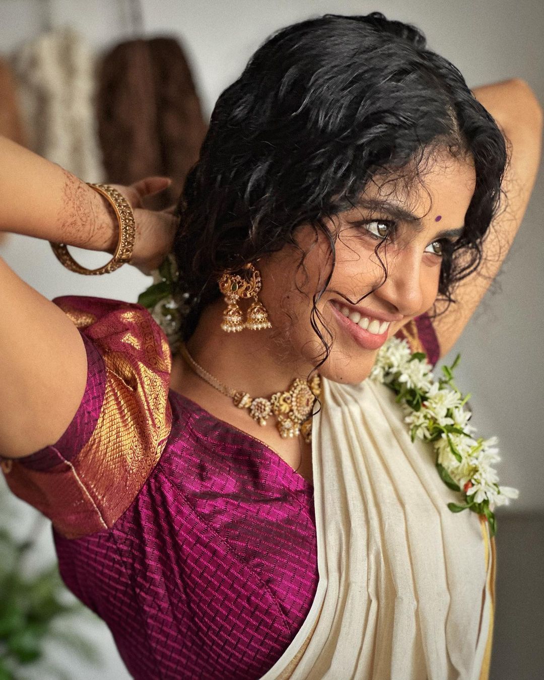 Anupama Parameswaran's Stunning Onam Celebration Photos 2023