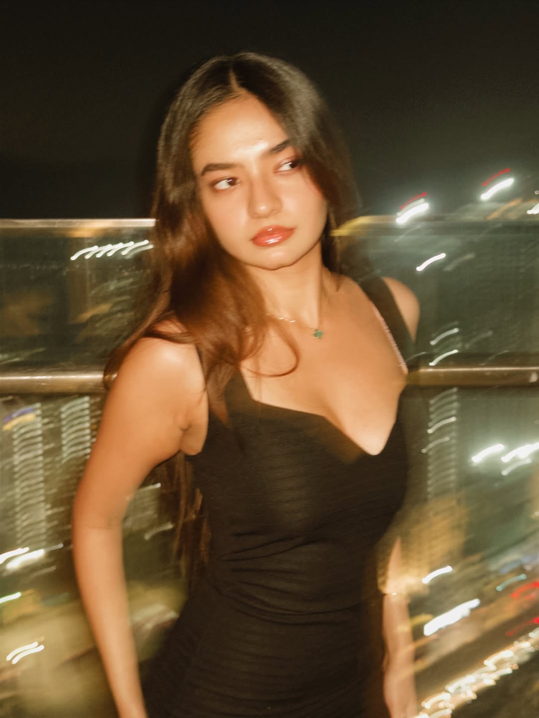 Anushka Sen's Stunning Ethnic Glamour Looks Steal The Spotlight!