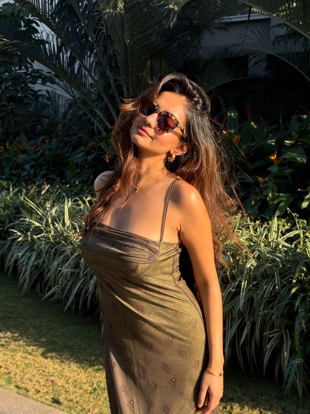Anushka Sen's Stunning Ethnic Glamour Looks Steal The Spotlight!