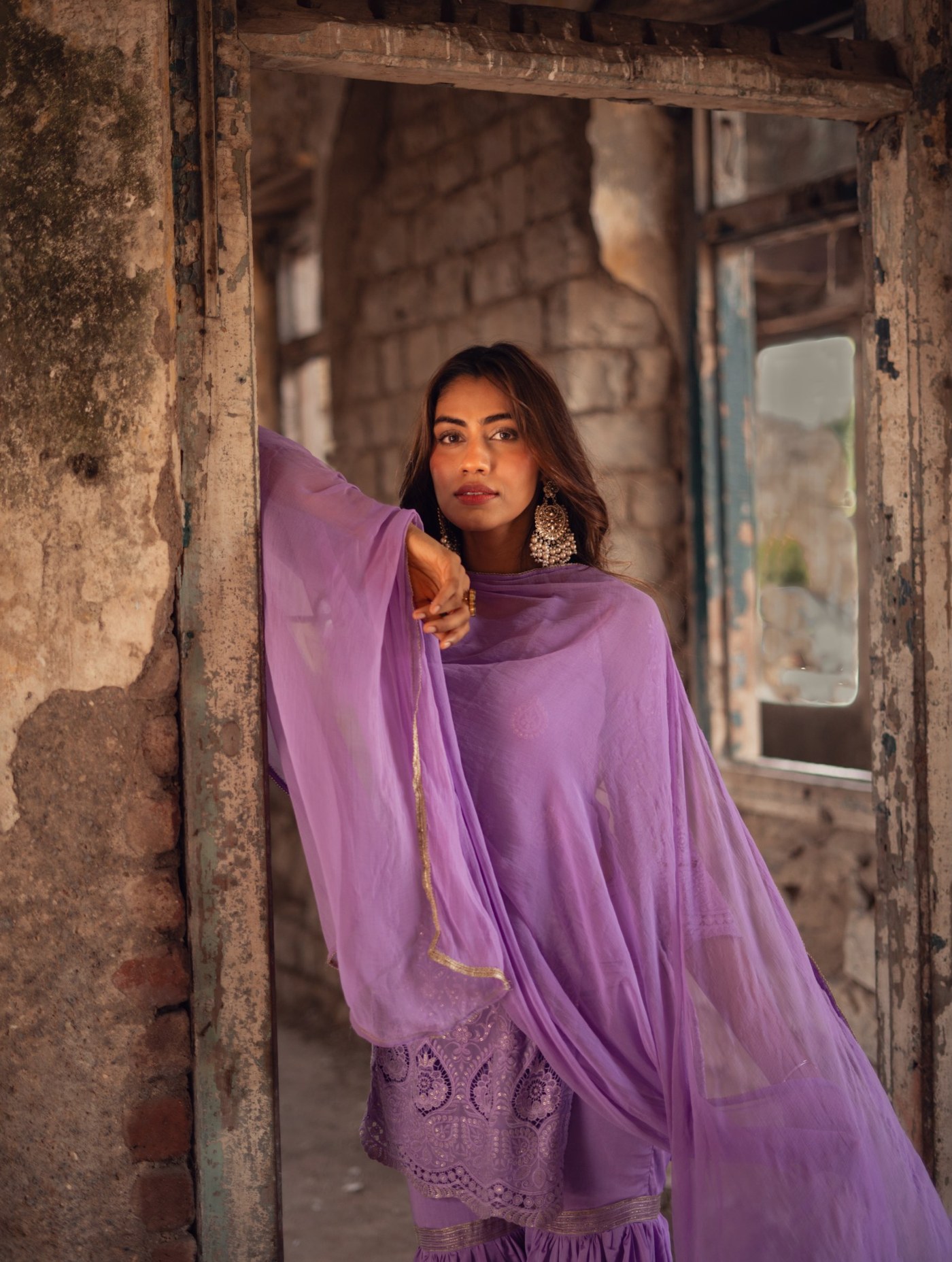 Apeksha Porwal's Chic Style Moments Unveiled