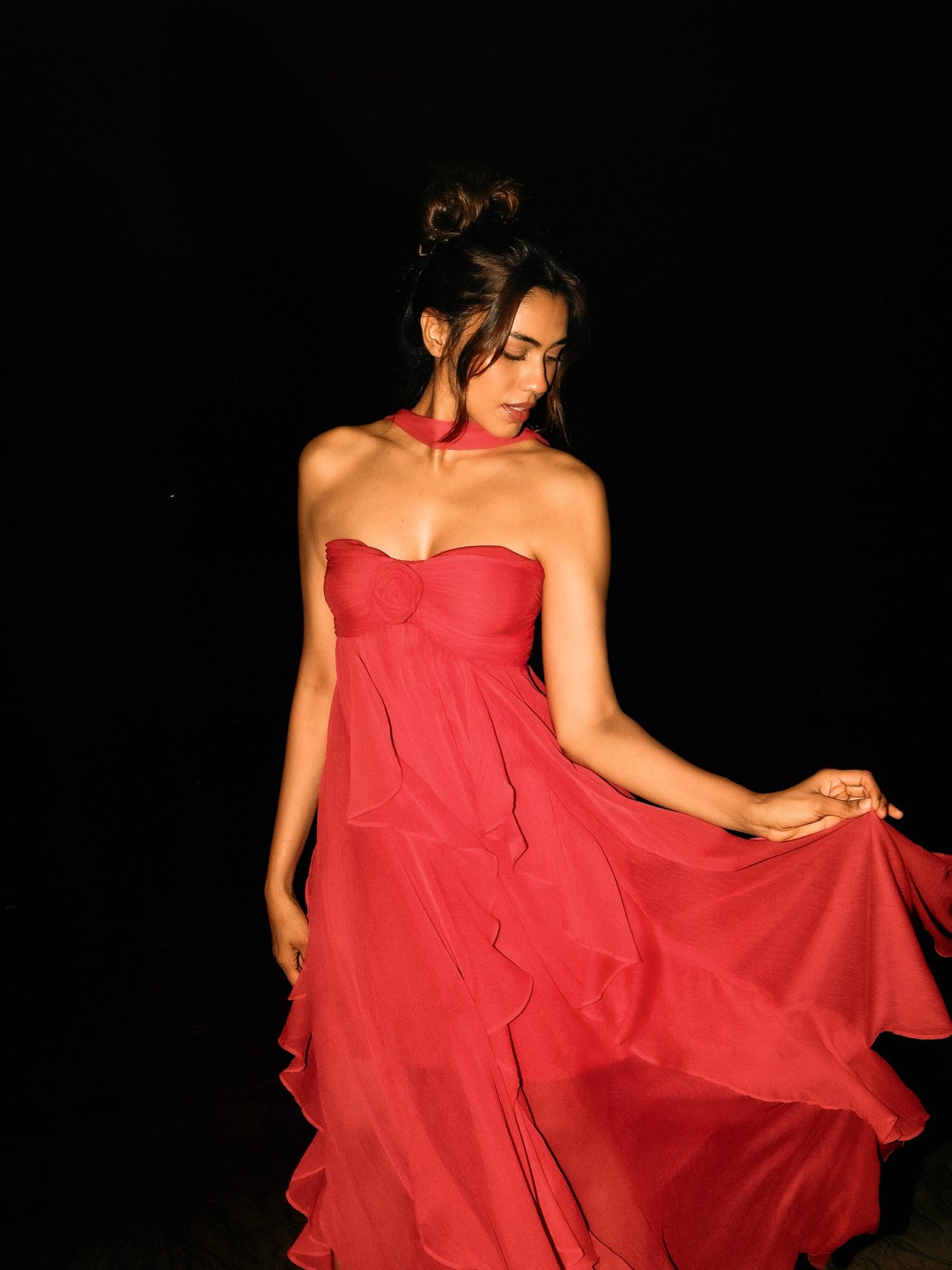 Apeksha Porwal's Chic Style Moments Unveiled