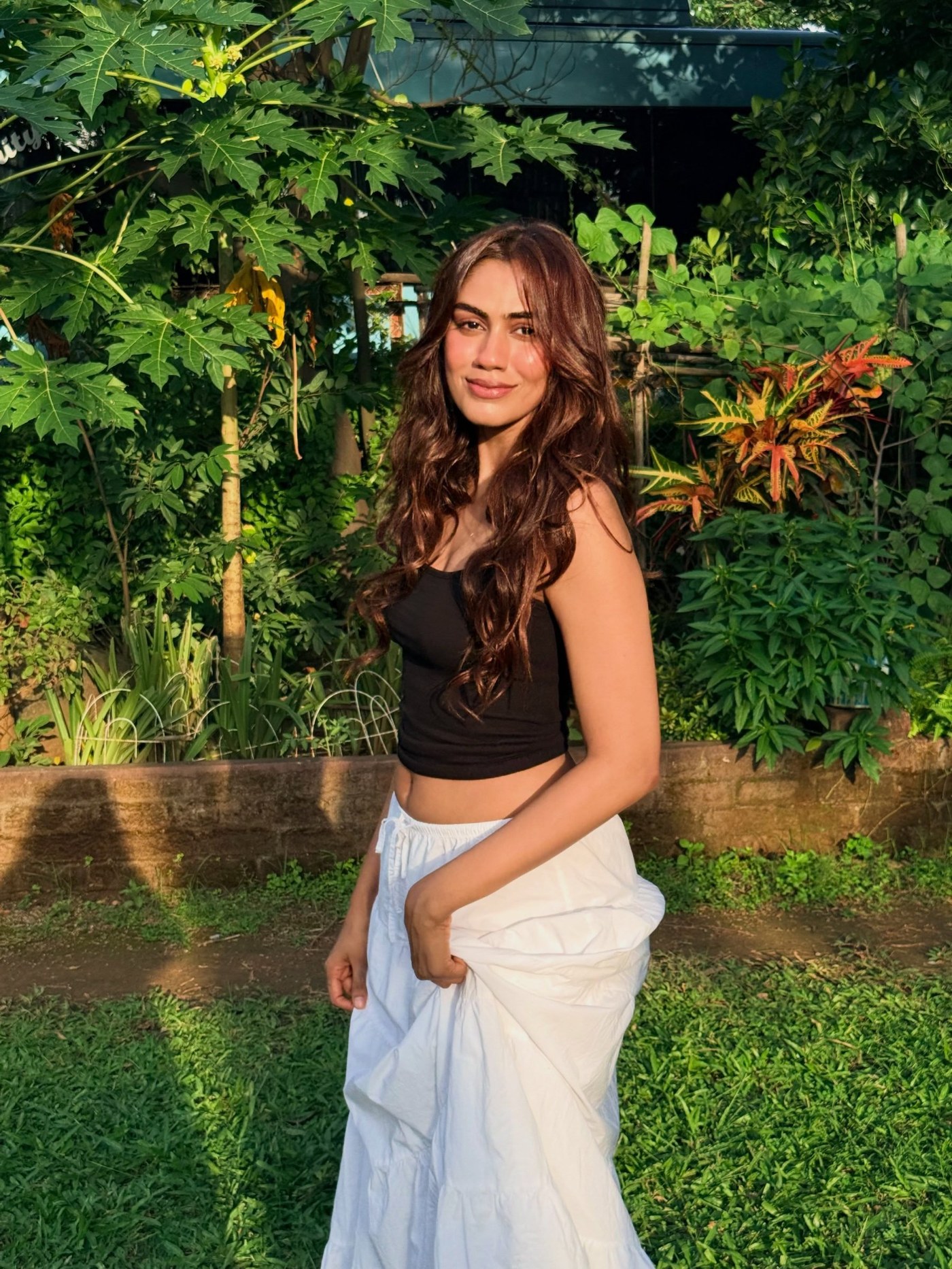 Apeksha Porwal's Chic Style Moments Unveiled