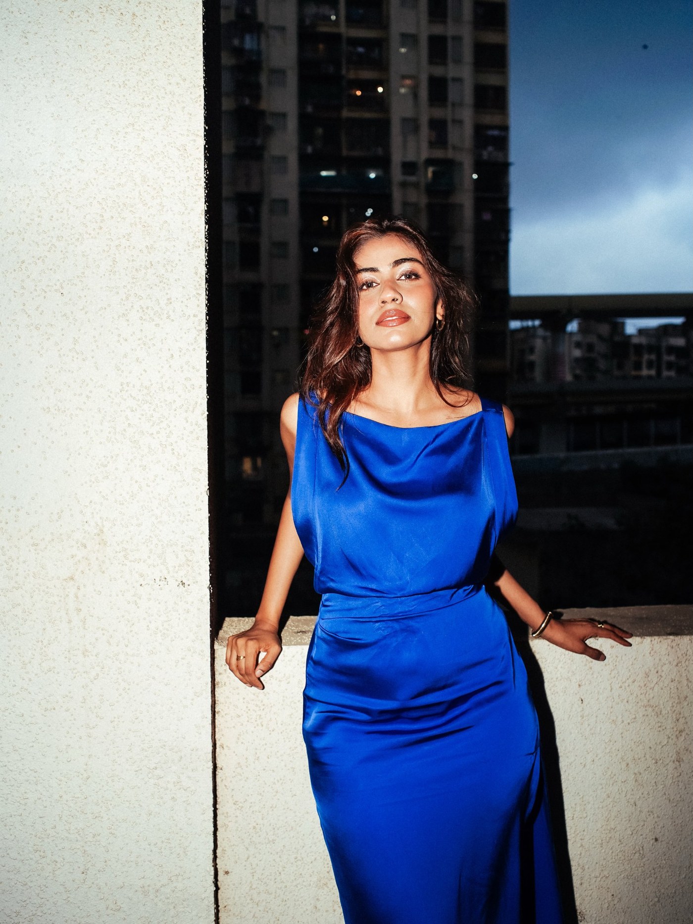 Apeksha Porwal's Chic Style Moments Unveiled