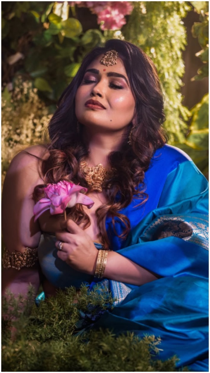 Archana Mariyappan Stunning Blue Saree Photos at 41 Years