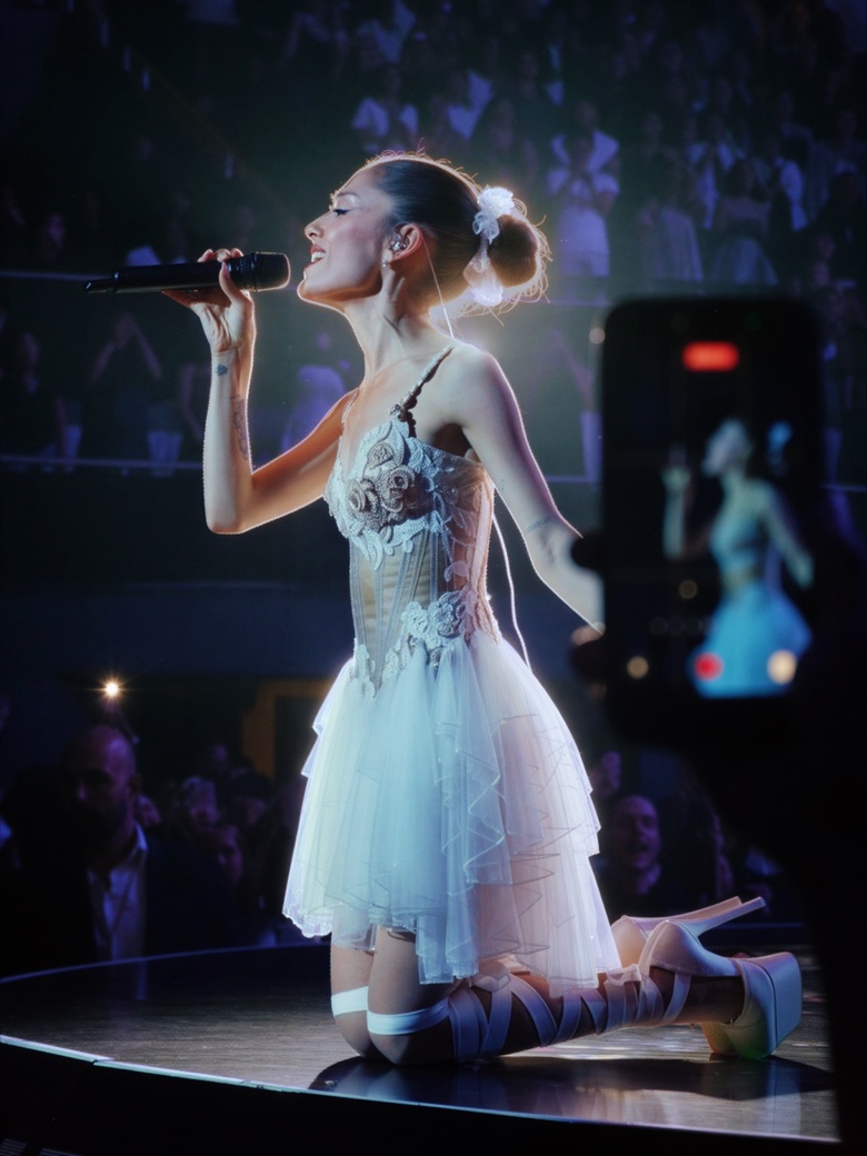 From the Stage to Style Icons: Ariana Grande's Effortlessly Chic Moments