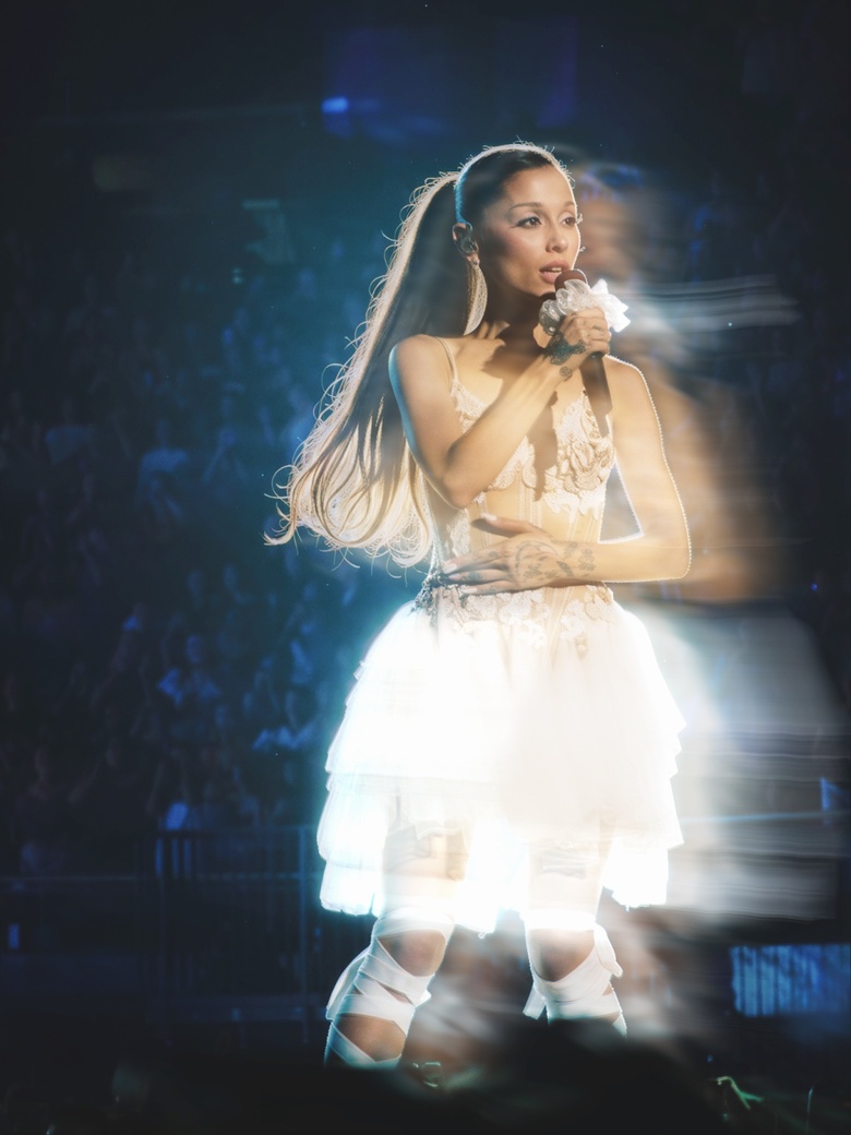 From the Stage to Style Icons: Ariana Grande's Effortlessly Chic Moments