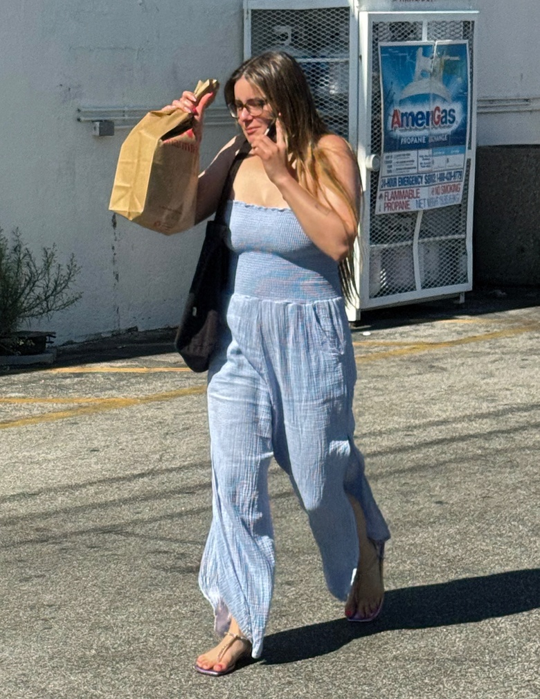 Ariel Winter's Stunning Look Captures Fans Worldwide