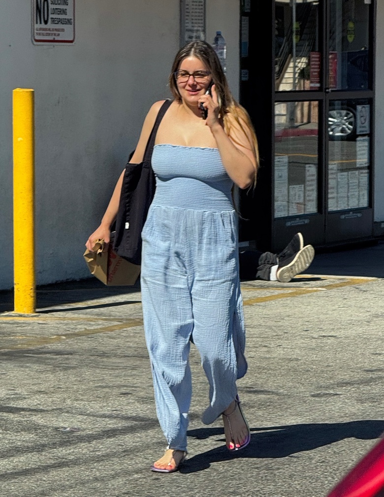 Ariel Winter's Stunning Look Captures Fans Worldwide