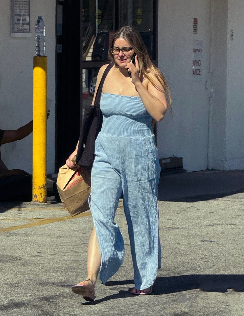 Ariel Winter's Stunning Look Captures Fans Worldwide