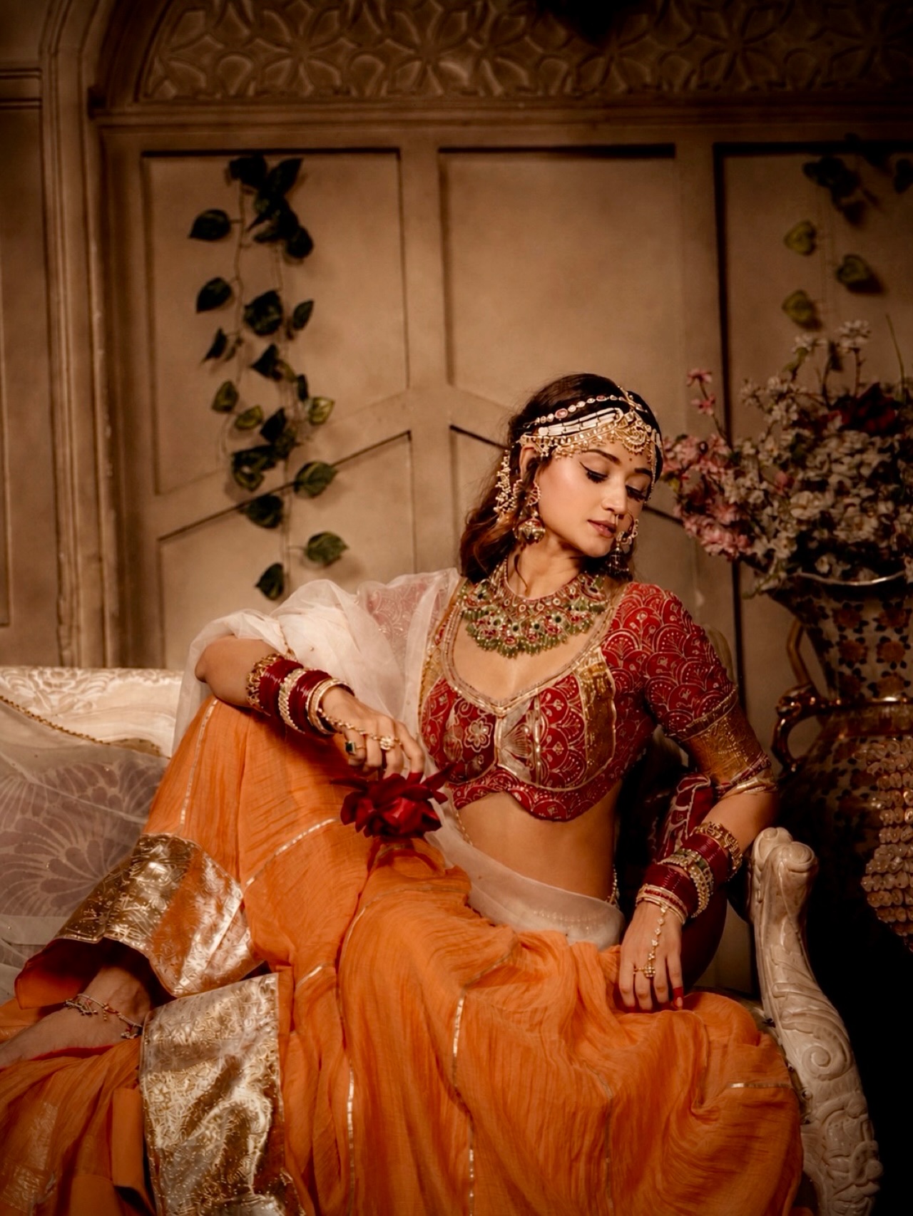 Arushi Nishank Dazzles in Royal Indian Couture: A Bridal Dream