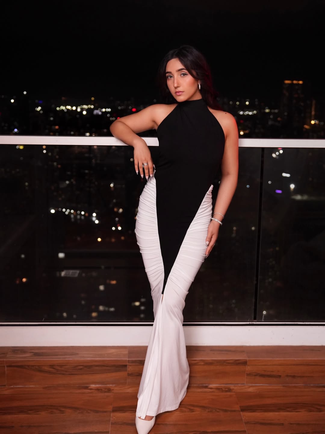 Ashnoor Kaur's Stunning Look Captures Hearts