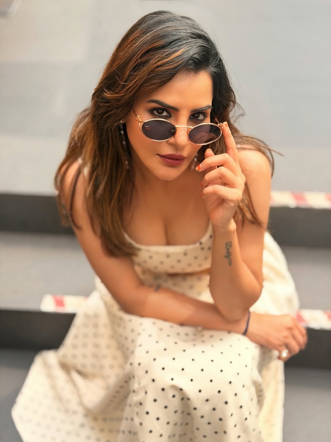 Ashu Reddys Stunning in Regal Attire at Grand Event