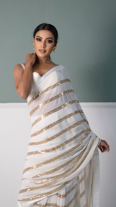 Ashwini Chandrashekar Latest Photos and Stunning Looks