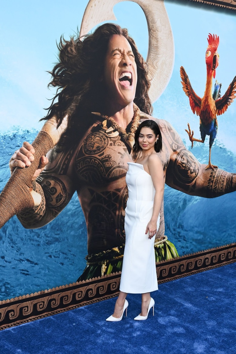Auli Cravalho's Effortless Glamour Shines at Hollywood Premiere