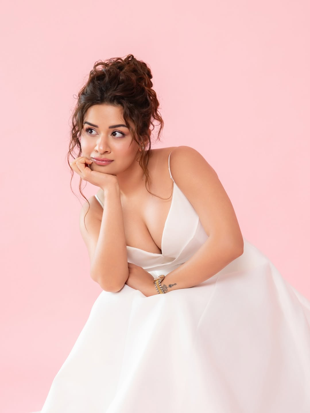 Denim and Ribbed Knit: Avneet Kaur's Casual Edit