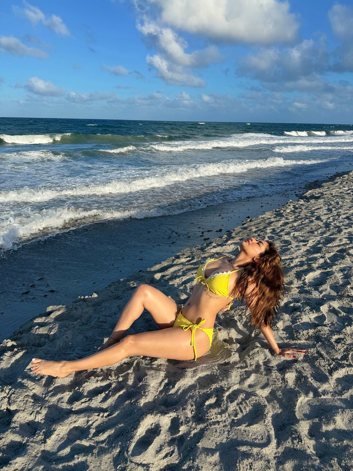 Avneet Kaur's Sunny Yellow Bikini Glows by the Sea